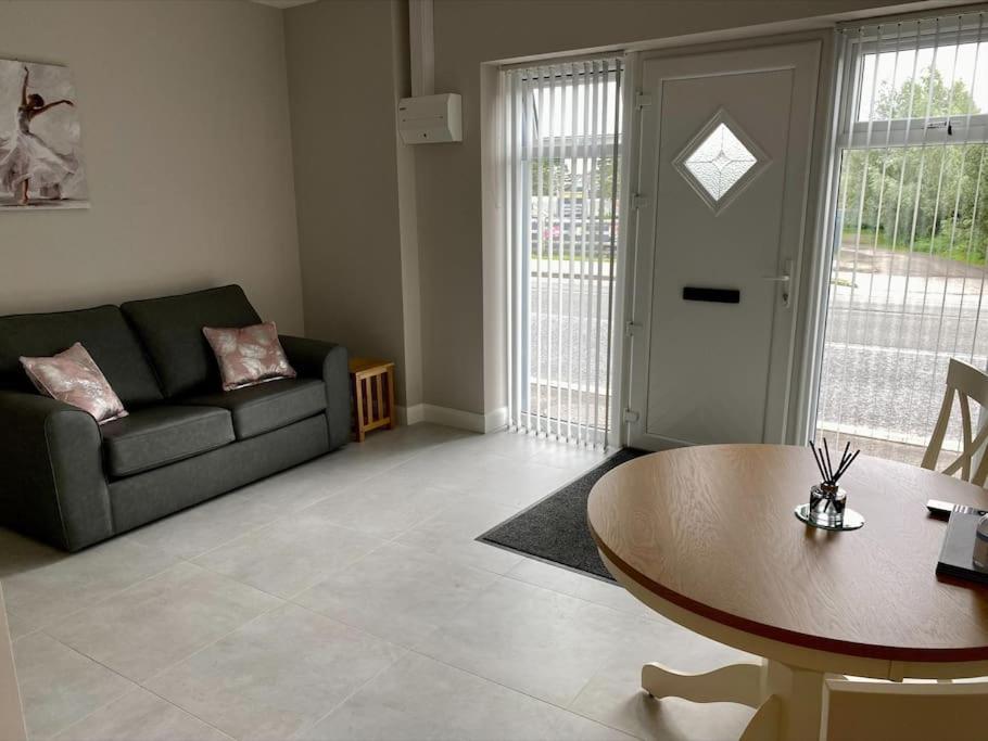 Erne Getaway No.7 Brand New 1 Bed Apartment Enniskillen Luaran gambar